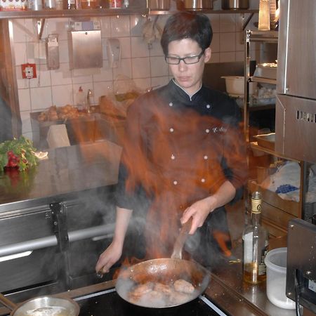 Hotel Restaurant Oelmuehle ลันท์ชตูห์ล ภายนอก รูปภาพ